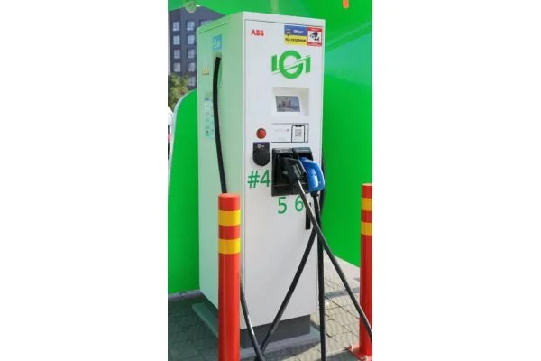 Перехідник CHAdeMO - GBT 70 кВт для зарядки електромобілів з Китаю