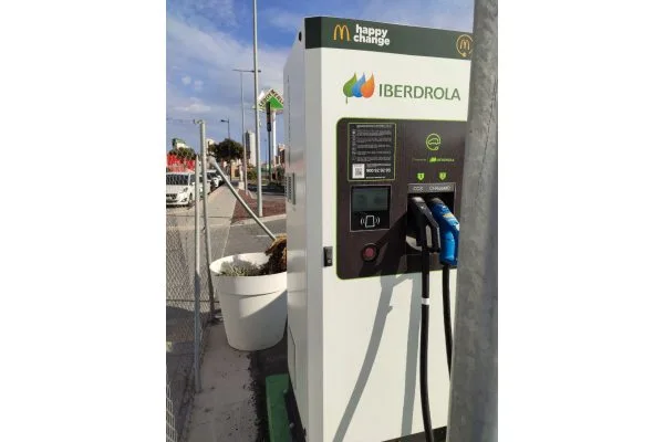 Перехідник CHAdeMO - GBT 70 кВт для зарядки електромобілів з Китаю