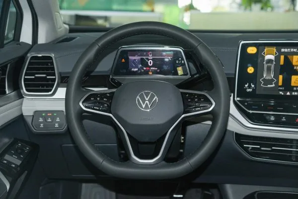 Электромобиль VW ID6 Crozz