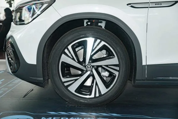 Электромобиль VW ID6 Crozz