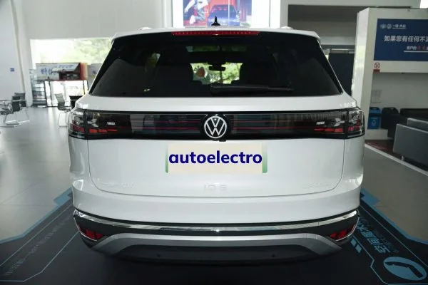 Электромобиль VW ID6 Crozz