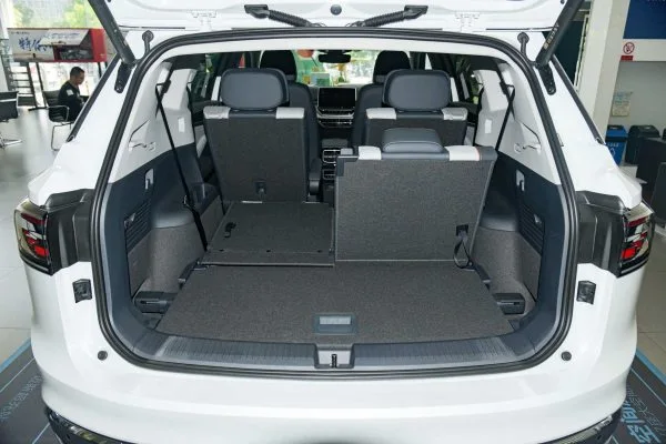 Электромобиль VW ID6 Crozz