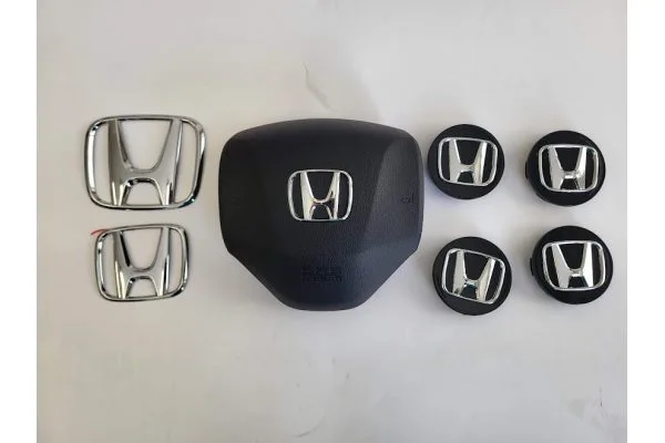 Комплект эмблем на Honda M-NV
