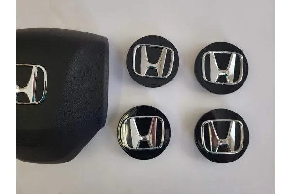 Комплект эмблем на Honda M-NV