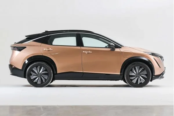 Електромобіль Nissan ARIYA