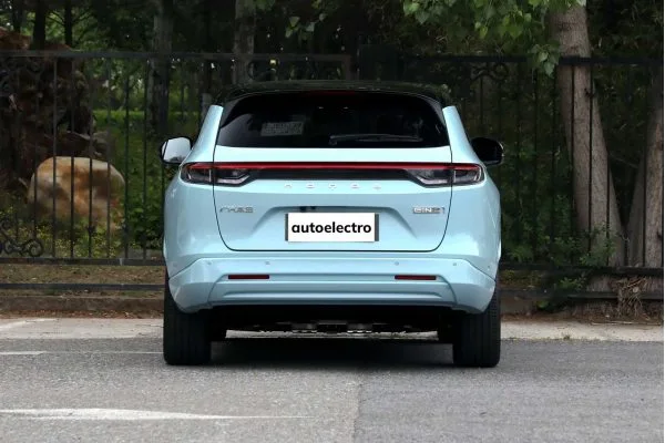 Электромобиль Honda eNP1