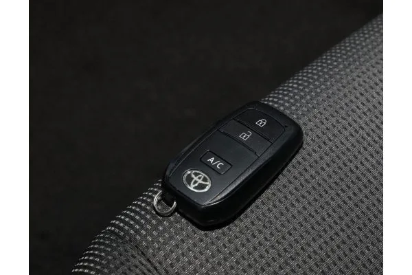 Ключ для автомобиля Toyota BZ4X 8990H-0R190