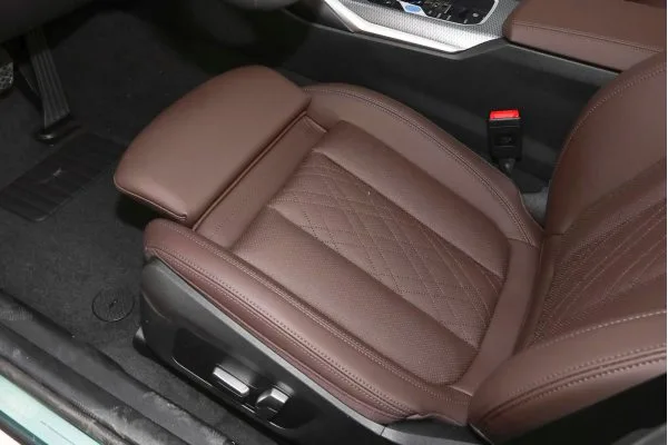 Электромобиль BMW i3