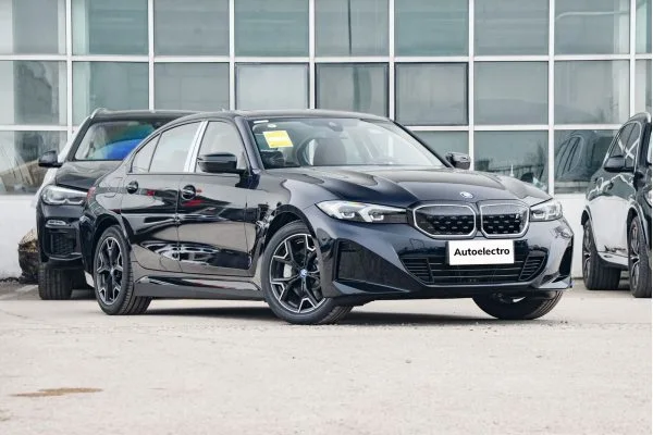 Электромобиль BMW i3