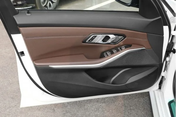 Электромобиль BMW i3