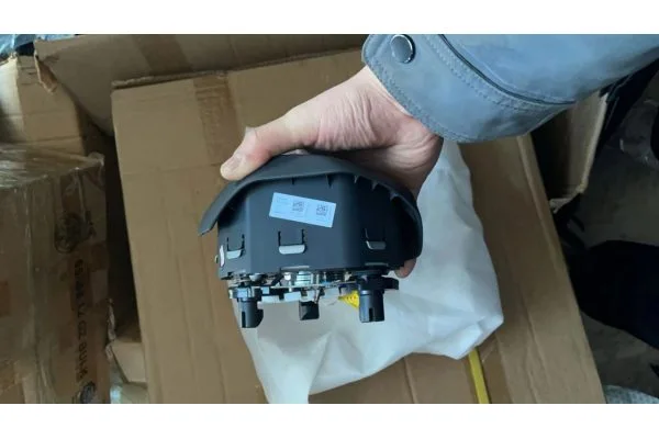 Подушка безпеки AirBag керма для VW ID4, ID6 10D880201