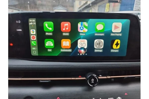 CarPlay Android адаптер для Nissan Ariya 