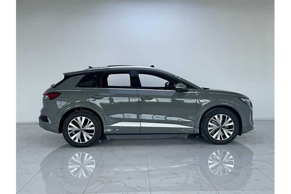 Электромобиль Audi Q4 e-tron