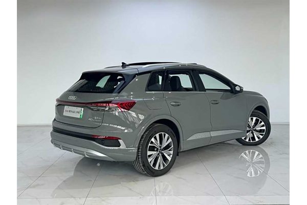Электромобиль Audi Q4 e-tron