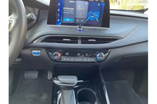 Електромобіль Buick Velite 6 EV