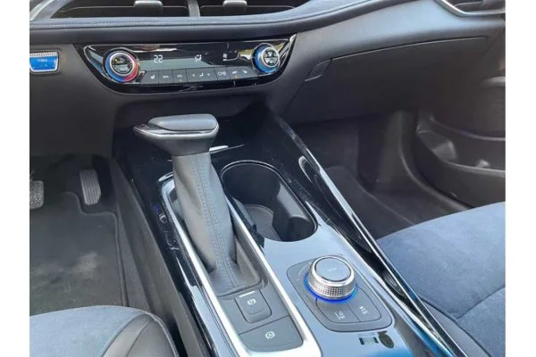 Електромобіль Buick Velite 6 EV