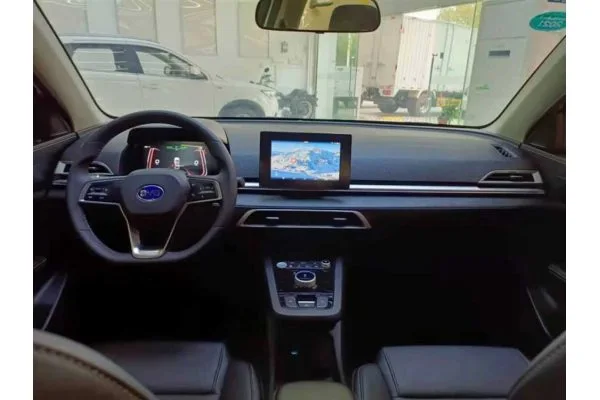 Электромобиль BYD E3