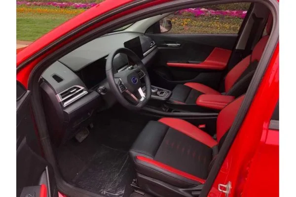 Электромобиль BYD E3