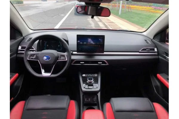 Электромобиль BYD E3