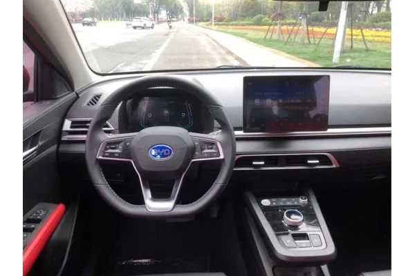 Электромобиль BYD E3