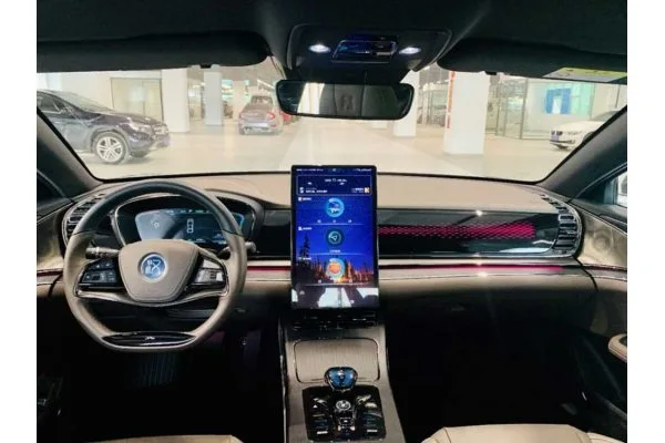 Електромобіль BYD Han EV
