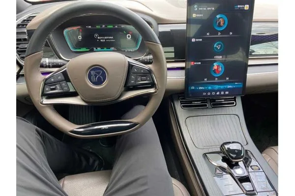 Електромобіль BYD Han EV