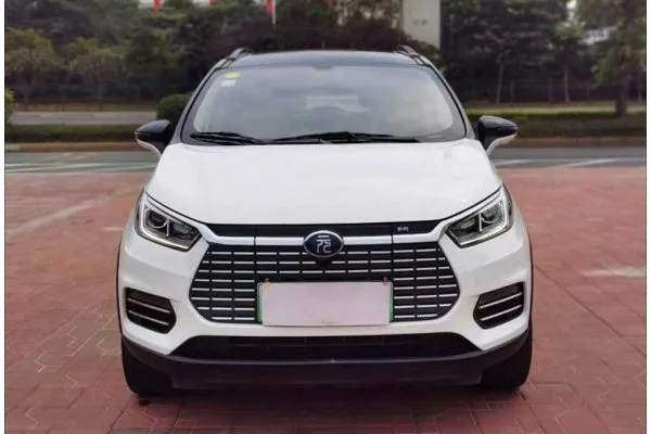Електромобіль BYD Yuan EV360