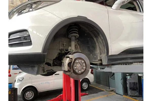 Електромобіль BYD Yuan EV360