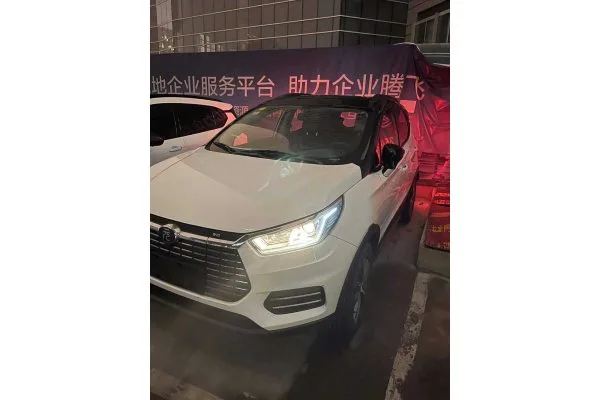 Електромобіль BYD Yuan EV360