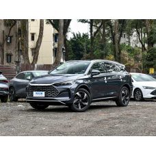 Гибридный автомобиль BYD Tang DM-i