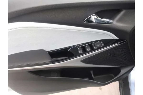 Электромобиль Chevrolet Menlo EV