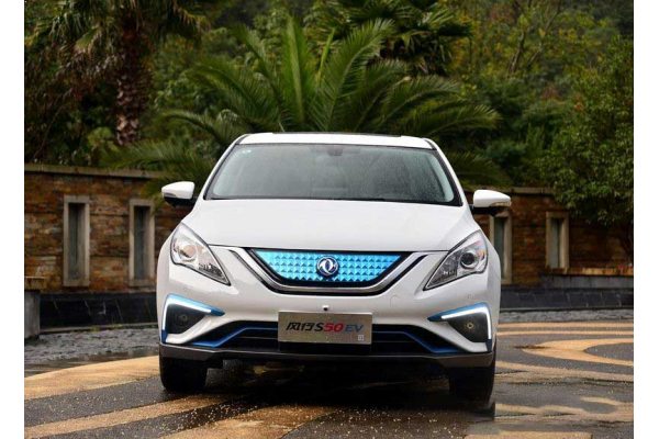 Электромобиль Dongfeng S50 EV