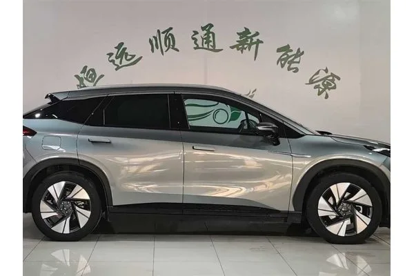 Электромобиль GAC Aion LX 80