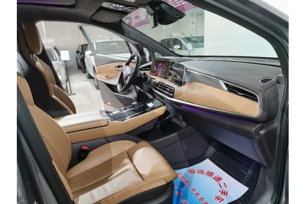 Электромобиль GAC Aion LX 80