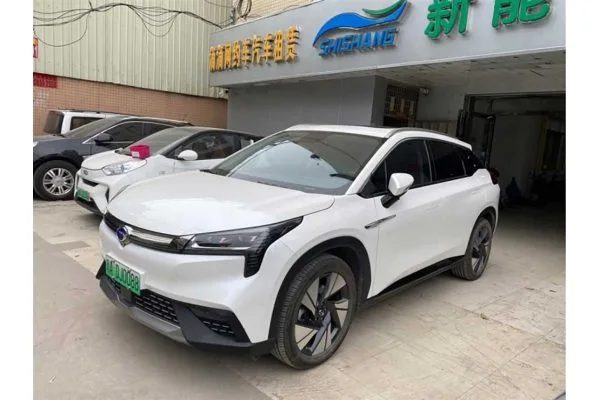 Электромобиль GAC Aion LX 80