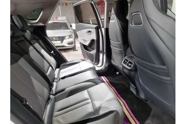 Электромобиль GAC Aion LX 80D