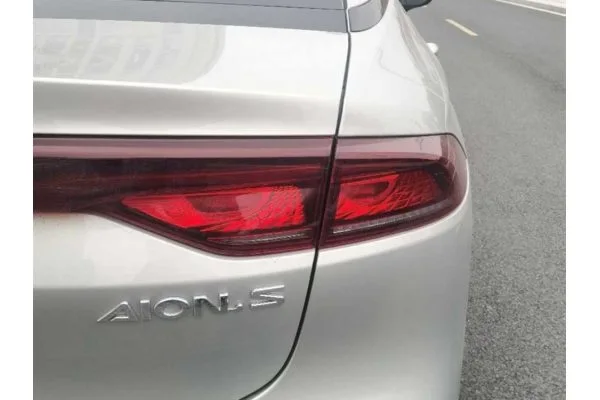 Електромобіль GAC Aion S Hyun 580