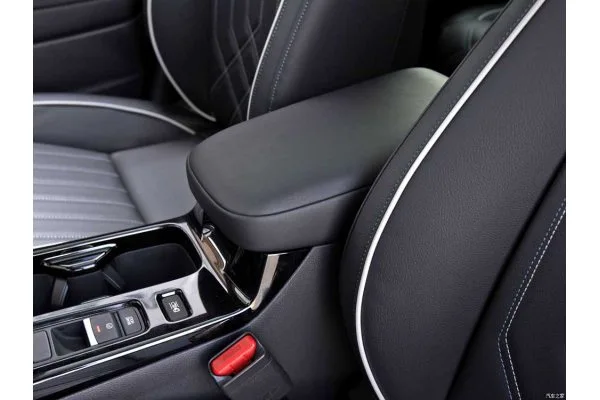 Электромобиль Honda eNS1