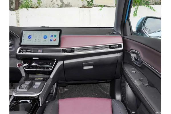 Електромобіль Honda M-NV TOP (Facelift 2024)