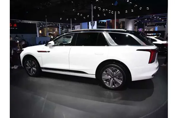 Электромобиль Hongqi E-HS9