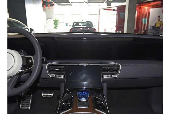 Электромобиль Hongqi E-HS9