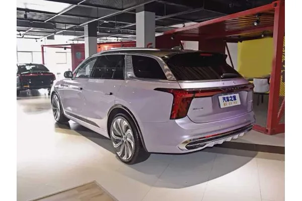 Электромобиль Hongqi E-HS9