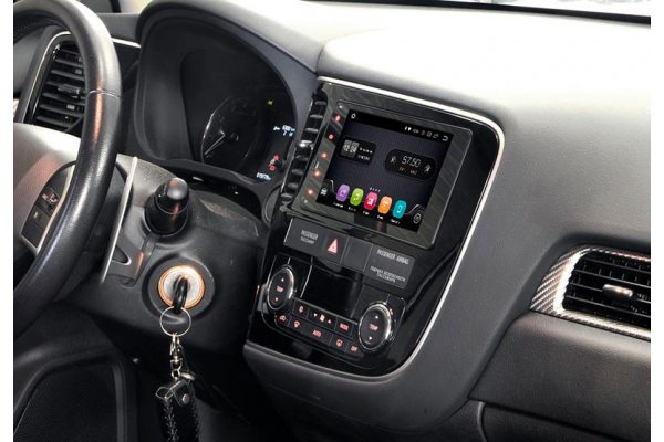 Штатна магнітола для Mitsubishi Outlander 2013+ Incar TSA-6197