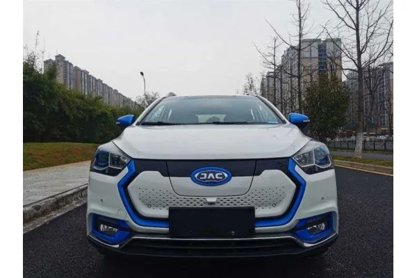 Электромобиль JAC iEV7S 2018