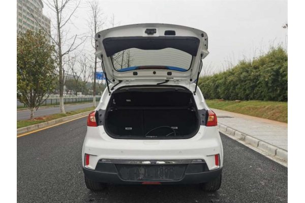 Электромобиль JAC iEV7S 2018