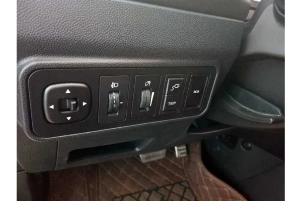 Электромобиль JAC iEV7S 2019