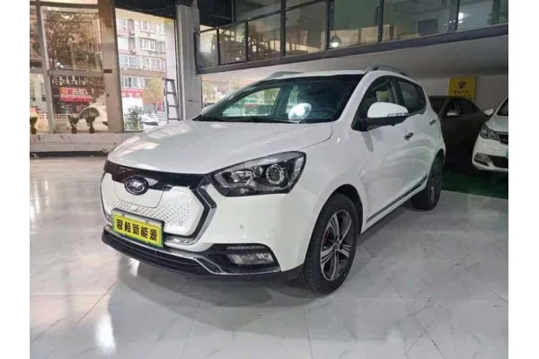 Электромобиль JAC iEV7S 2019