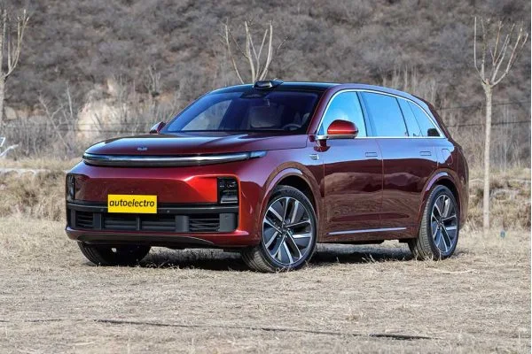 Гибридный автомобиль Li L7