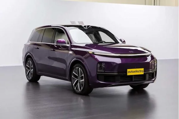 Гибридный автомобиль Li L9