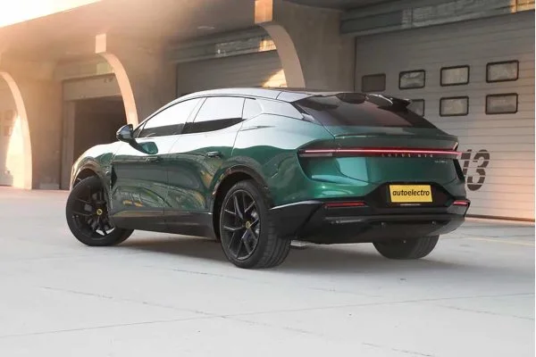 Электромобиль Lotus Eletre